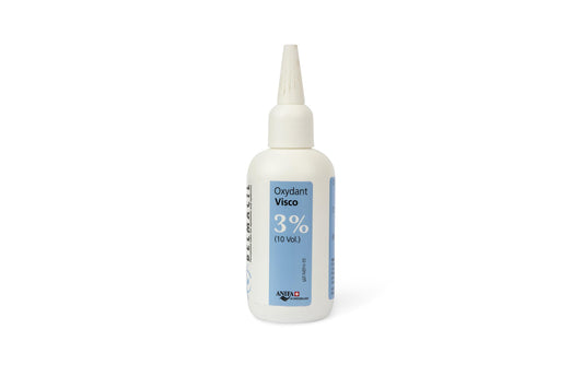 Eine 100ml weiße Belmacil Oxydant 3% Entwickler Flasche mit spitzem Düsenverschluss für Wimpern und Augenbrauen. Blashy Shop